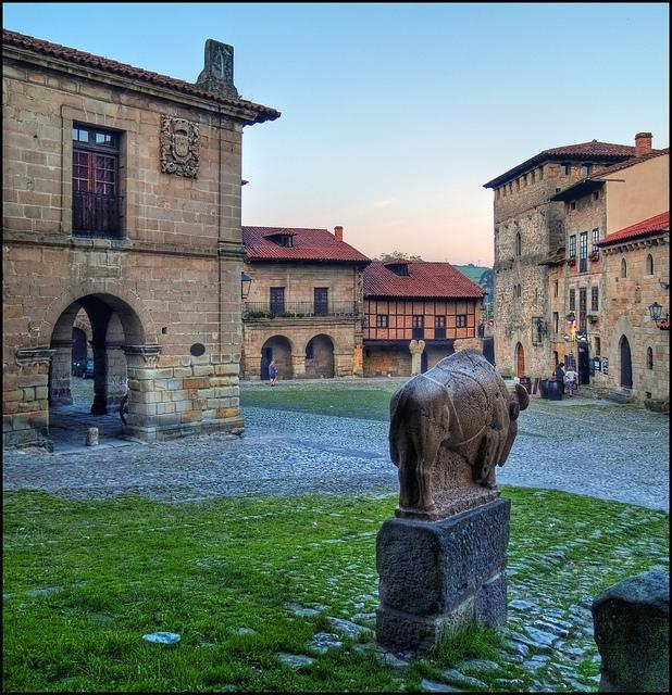 Apartamentos Legado De Santillana Santillana del Mar Exterior photo
