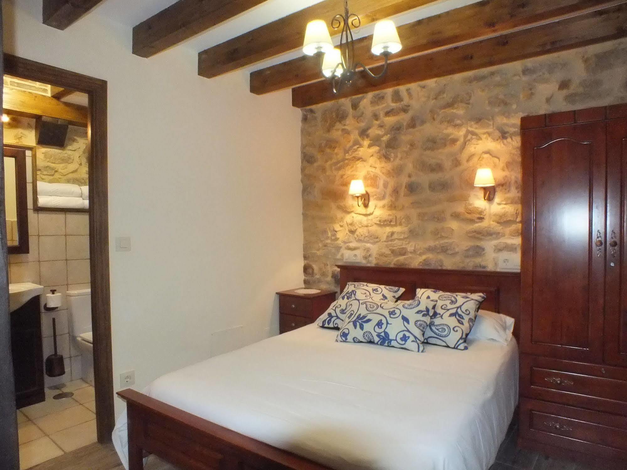 Apartamentos Legado De Santillana Santillana del Mar Exterior photo