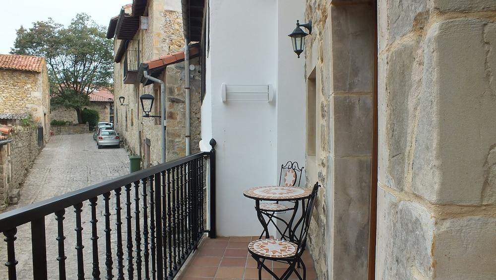 Apartamentos Legado De Santillana Santillana del Mar Exterior photo